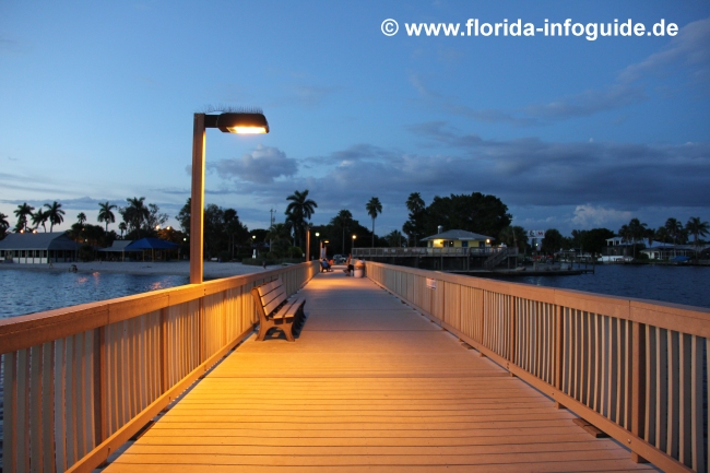 Cape Coral Pier in Florida